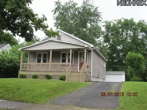 9 Mapleton Ave, Bedford, OH 44146 photo 1