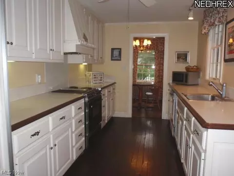 300 Overbrook Rd, Elyria, OH 44035 photo 11