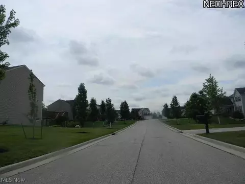 6344 Sparrowhawk Way, Bedford, OH 44146 photo 3