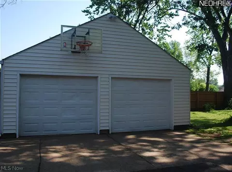 133 Longfellow St, Elyria, OH 44035 photo 12