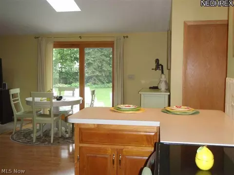 223 Pinehurst Rd, Munroe Falls, OH 44262 photo 7