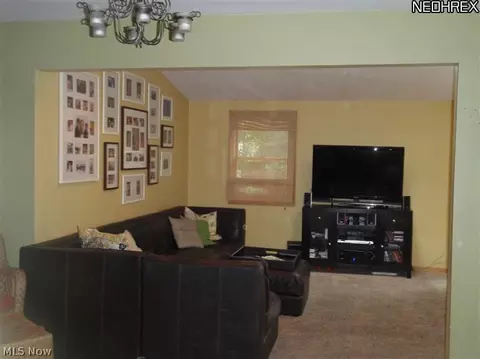 223 Pinehurst Rd, Munroe Falls, OH 44262 photo 10