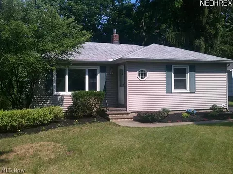 7499 Case Ave, Mentor, OH 44060 photo 2