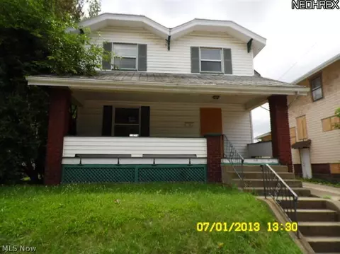 2704 11th St, Canton, OH 44708 photo 1