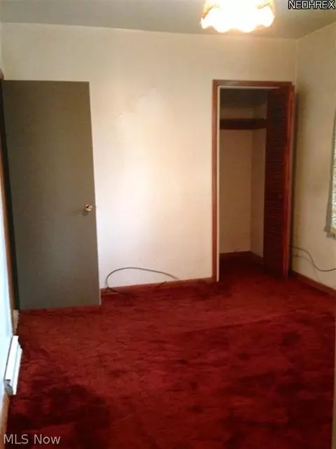 359 Spring St, Struthers, OH 44471 photo 14