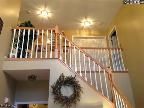 69 Kingston Dr, Aurora, OH 44202 photo 9