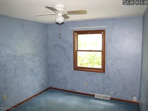 347 Crestview Dr, Elyria, OH 44035 photo 12