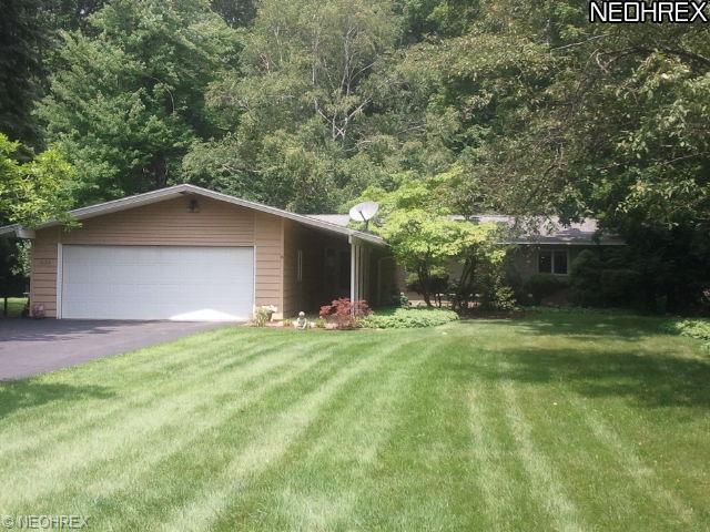 694 Washington Ave, Elyria, OH 44035 photo 1