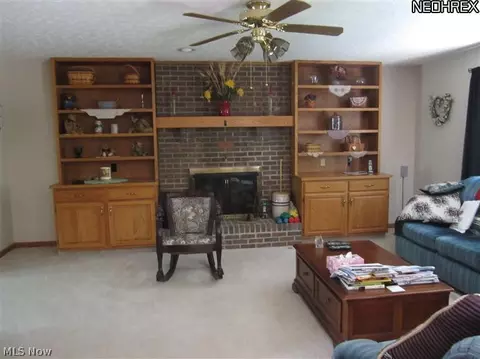95 Cheltenham Ln, Munroe Falls, OH 44262 photo 4