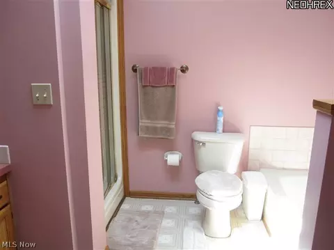 95 Cheltenham Ln, Munroe Falls, OH 44262 photo 12