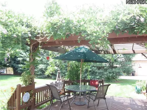 95 Cheltenham Ln, Munroe Falls, OH 44262 photo 18