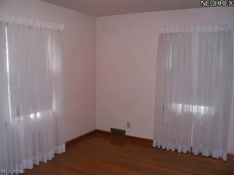 4017 Dover Rd, Youngstown, OH 44511 photo 7
