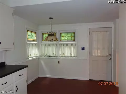 248 6th St, Elyria, OH 44035 photo 9