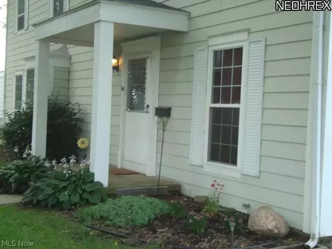 68 Valley Forge Ln, Elyria, OH 44035 photo 1