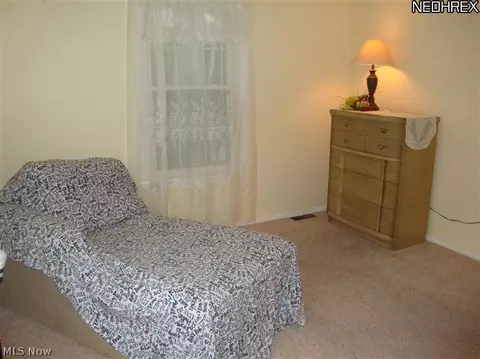 68 Valley Forge Ln, Elyria, OH 44035 photo 11