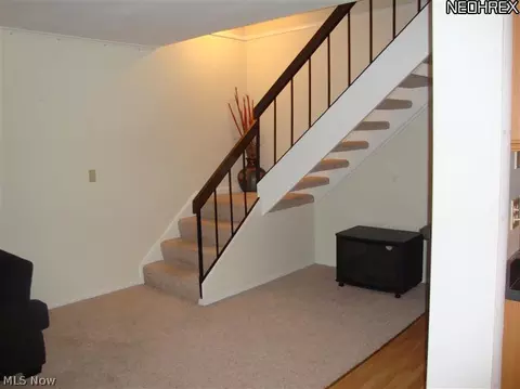68 Valley Forge Ln, Elyria, OH 44035 photo 7