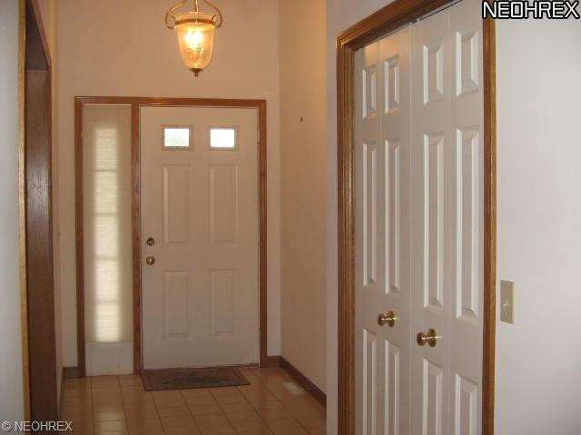 7865 Walnut St #b, Youngstown, OH 44512 photo 2