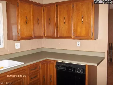 26061 Hartley Rd, Beloit, OH 44609 photo 5