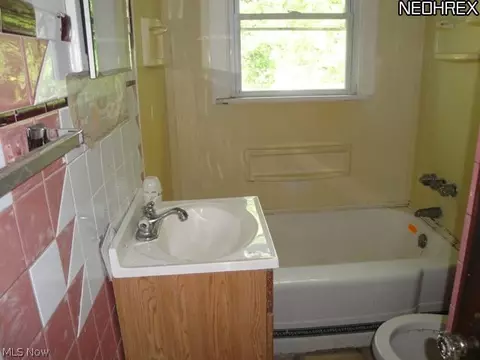 3607 Risher Rd, Youngstown, OH 44511 photo 7