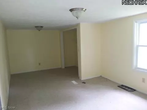 5017 Dunsmore Ave, Ashtabula, OH 44004 photo 22