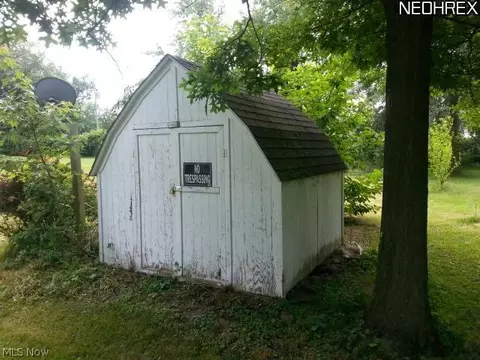 5017 Dunsmore Ave, Ashtabula, OH 44004 photo 7
