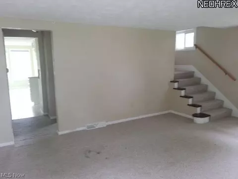 5017 Dunsmore Ave, Ashtabula, OH 44004 photo 12