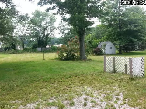 5017 Dunsmore Ave, Ashtabula, OH 44004 photo 9
