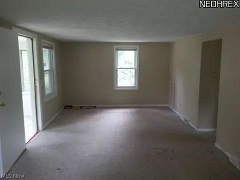 5017 Dunsmore Ave, Ashtabula, OH 44004 photo 14