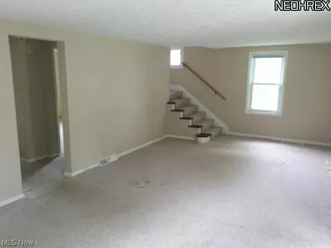 5017 Dunsmore Ave, Ashtabula, OH 44004 photo 15