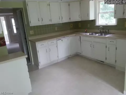 5017 Dunsmore Ave, Ashtabula, OH 44004 photo 18