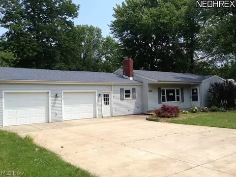 2902 Center Rd, Ashtabula, OH 44004 photo 1