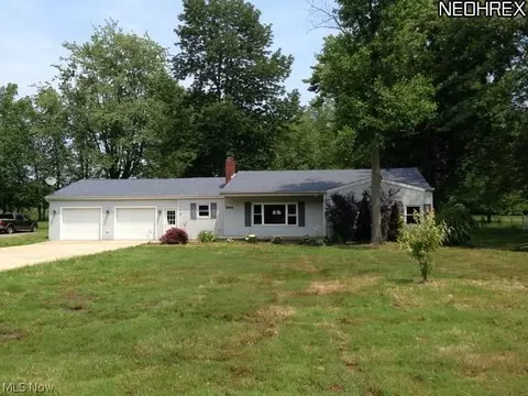 2902 Center Rd, Ashtabula, OH 44004 photo 2
