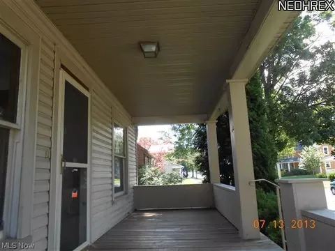 820 E Fourth St, Salem, OH 44460 photo 3