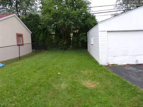 19905 Libby Rd, Maple Heights, OH 44137 photo 10