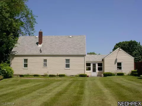 824 E Waterloo Rd, Akron, OH 44306 photo 14