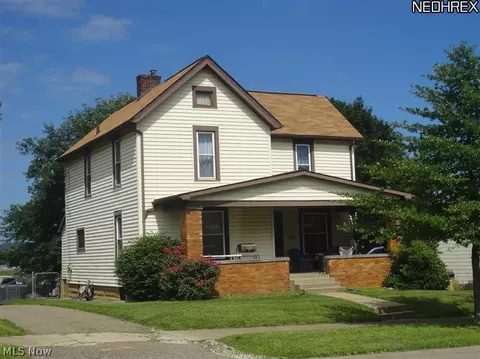 110 Union Ave, Dover, OH 44622 photo 1