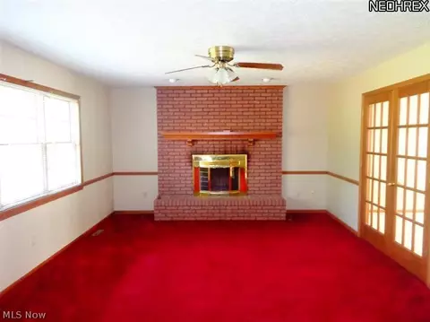 115 Poolside Ln, Dover, OH 44622 photo 4