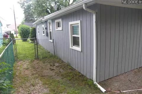 1293 Beech St, Willoughby, OH 44094 photo 3