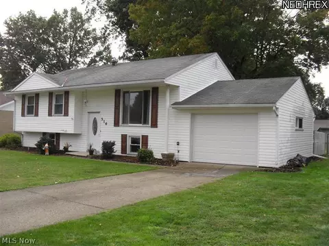 516 Seneca Dr, Dover, OH 44622 photo 2