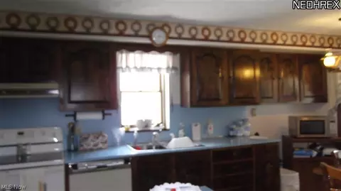 27182 Lakeside Dr, Beloit, OH 44609 photo 7