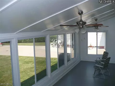 390 Divot Dr, Willowick, OH 44095 photo 18