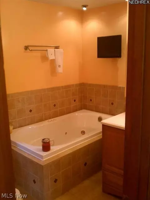 3001 Chapel Rd, Ashtabula, OH 44004 photo 9
