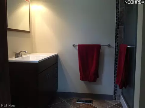 534 Eastern Rd, Doylestown, OH 44230 photo 9