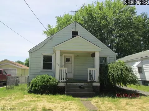 151 Clinton Ave, Elyria, OH 44035 photo 2