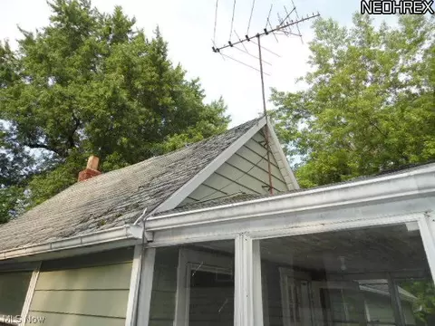 2310 Wright Rd, Akron, OH 44320 photo 5