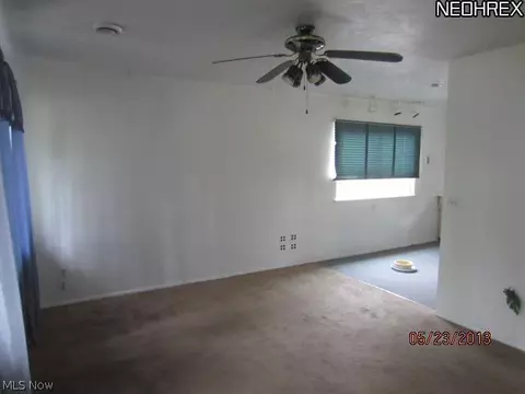 479 Walnut Dr, Berea, OH 44017 photo 8