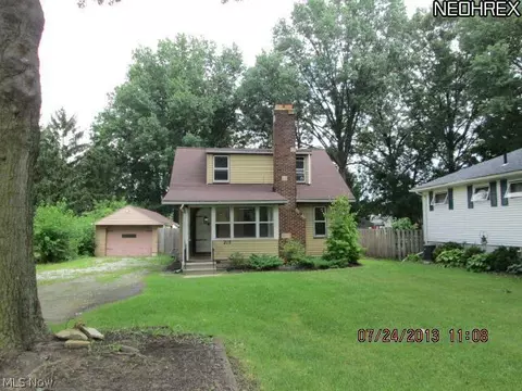 215 E 45th St, Lorain, OH 44052 photo 1