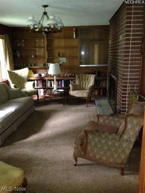 1122 Kay Dr, Lorain, OH 44053 photo 5