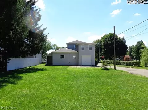 319 E 5th St, Dover, OH 44622 photo 10