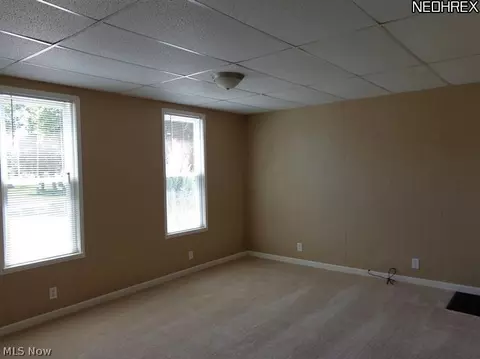 319 E 5th St, Dover, OH 44622 photo 2